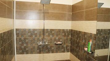 Family Suite, 2 Double Beds, Accessible, Non Smoking | Bathroom | Slippers