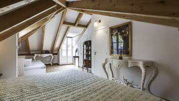 Suite Familiale, 1 très grand lit et 1 canapé-lit (Castle View 9) | 1 chambre, ameublement personnalisé, rideaux occultants