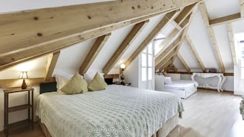 Suite Familiale, 1 très grand lit et 1 canapé-lit (Castle View 9) | 1 chambre, ameublement personnalisé, rideaux occultants