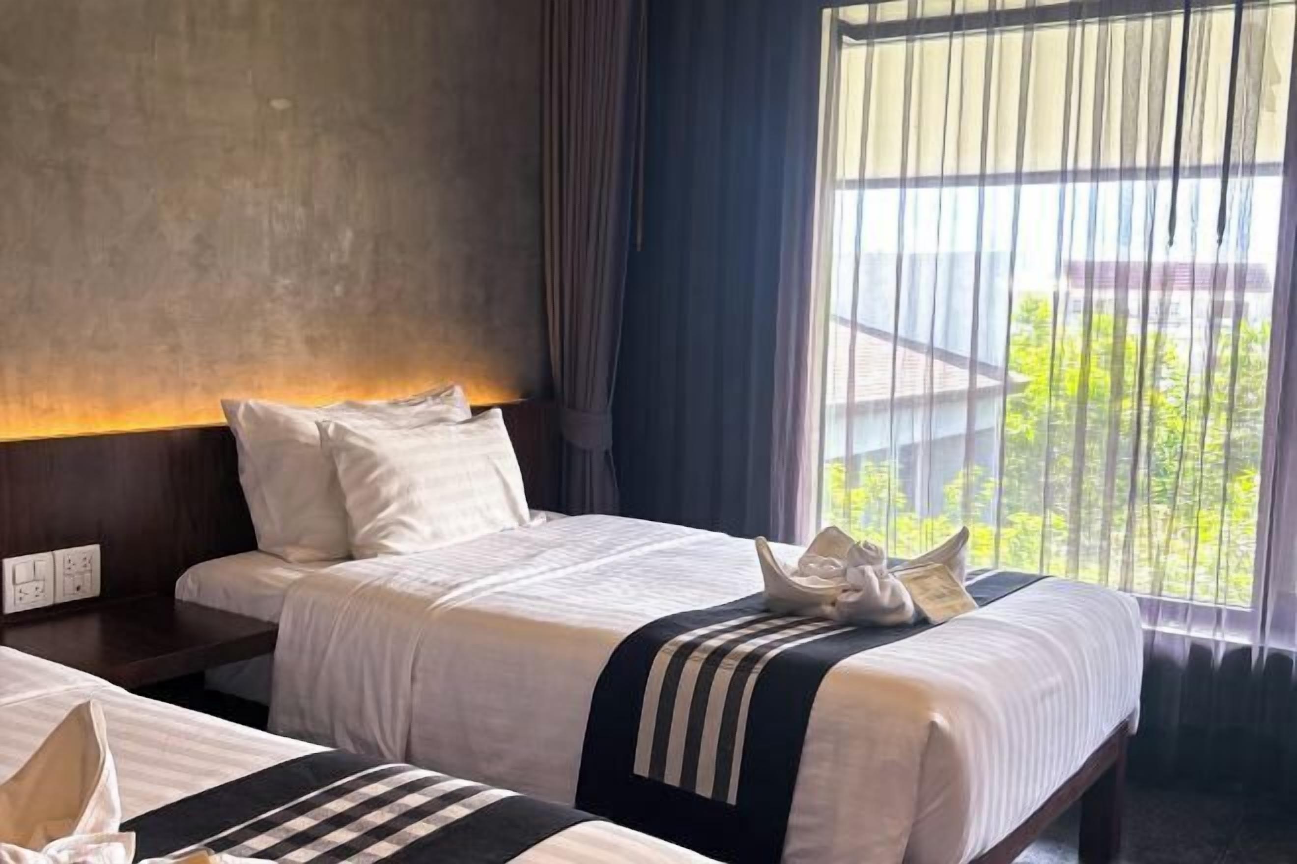 Minibar, in-room safe, desk, blackout curtains