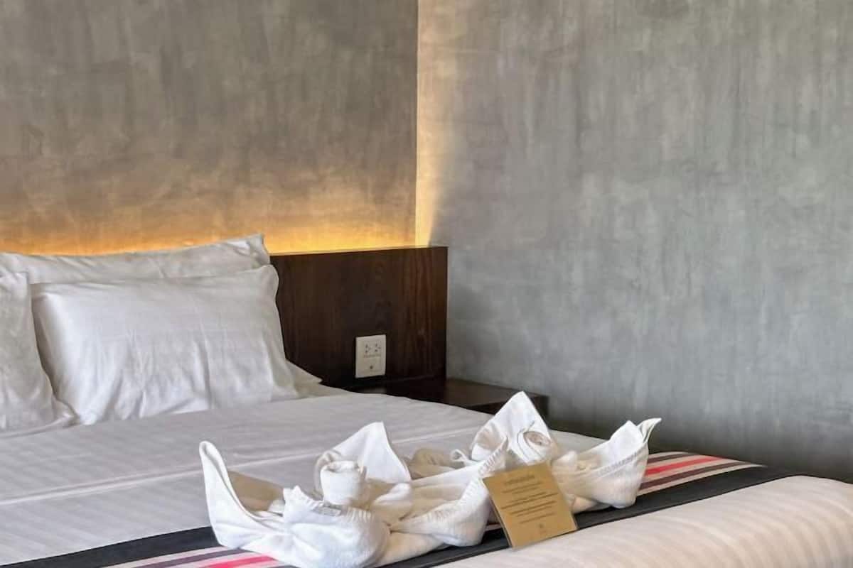 Minibar, in-room safe, desk, blackout drapes