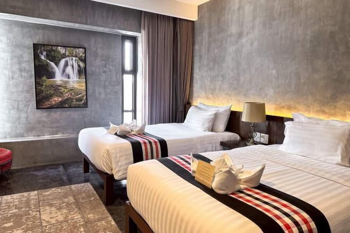 Minibar, in-room safe, desk, blackout drapes