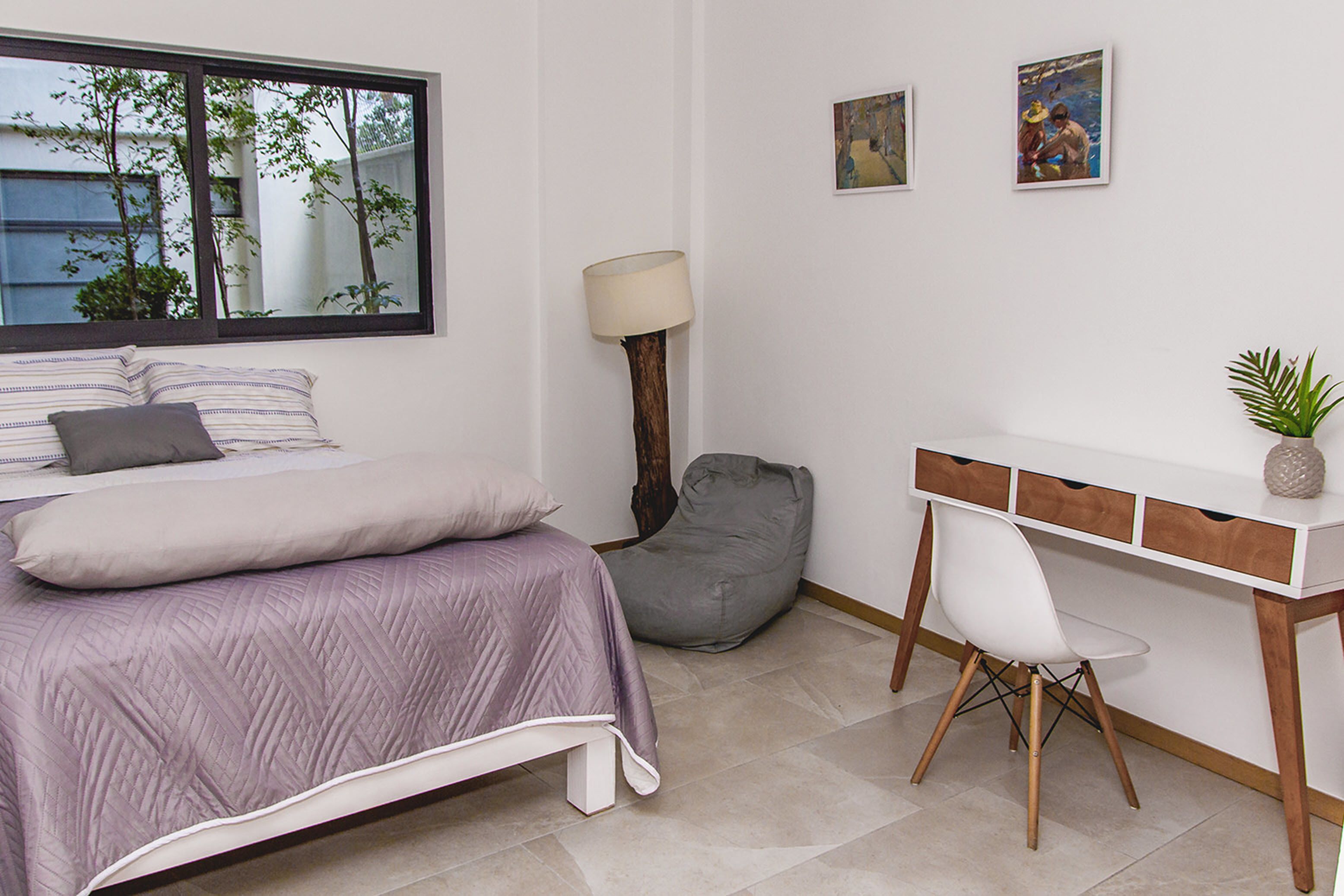 premium double room, in shared apartment | desk, soundproofing, iron/ironing board, free wifi