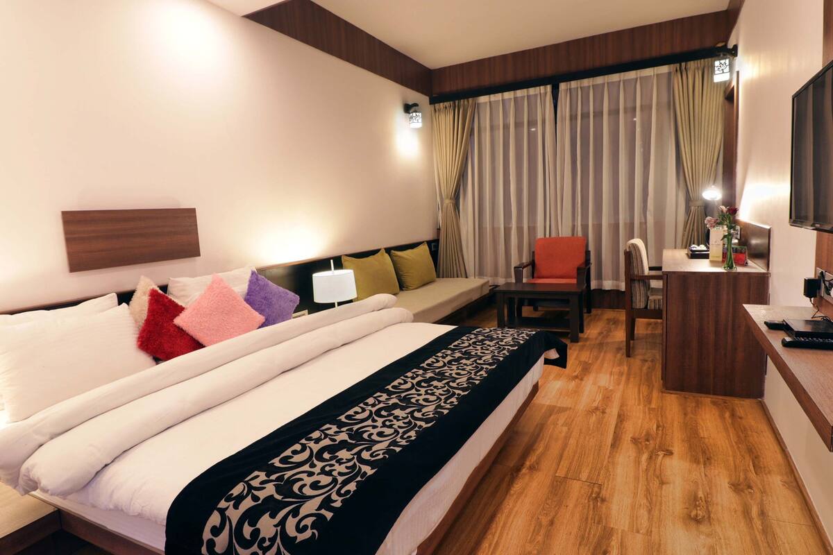 In-room safe, desk, blackout curtains, free WiFi