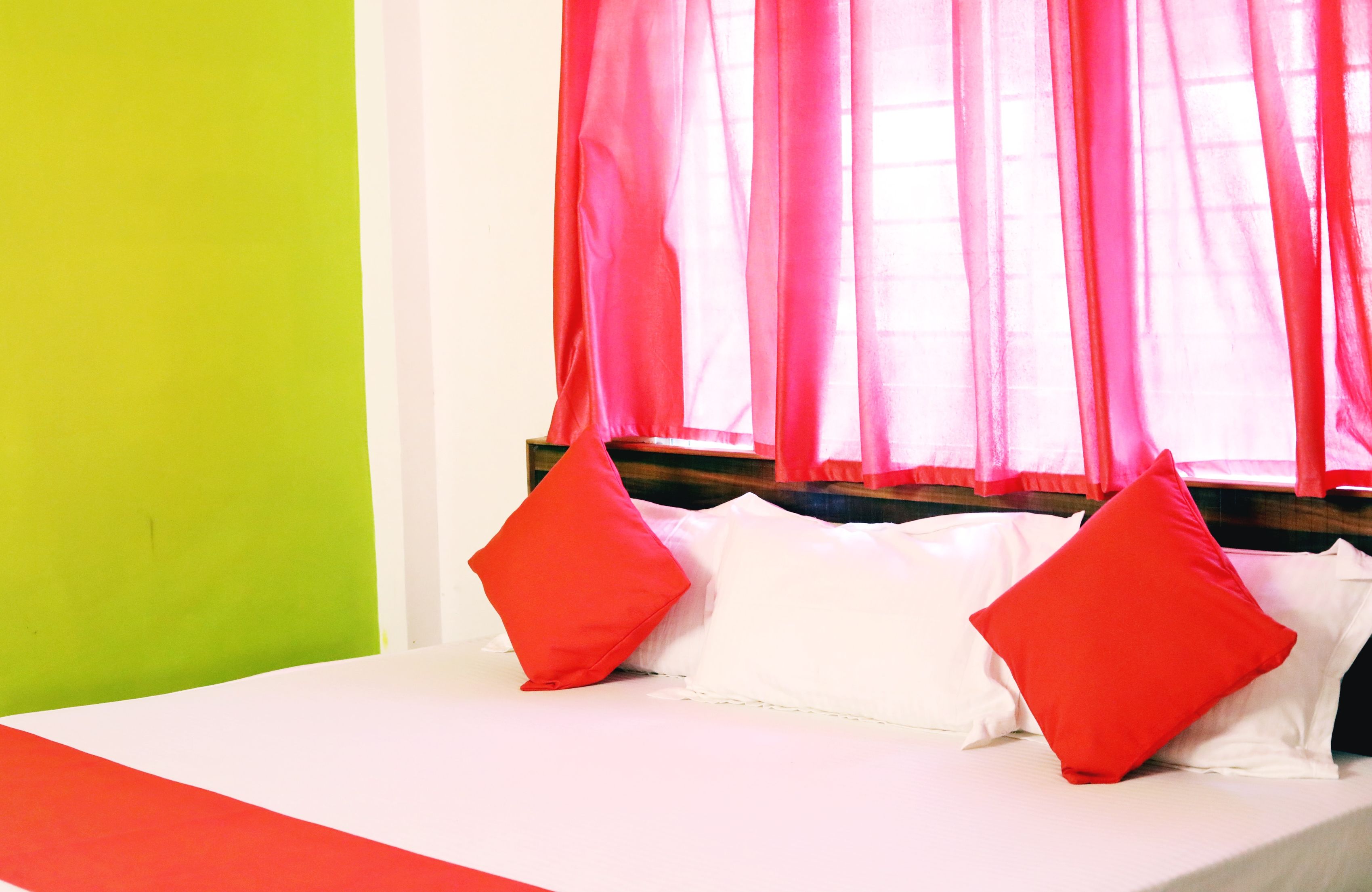 Deluxe Non AC Room | Desk, blackout drapes, rollaway beds, bed sheets