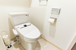 아파트, 침실 1개 | 욕실 | 별도의 욕조 및 샤워 시설, 무료 세면용품, 헤어드라이어, 슬리퍼