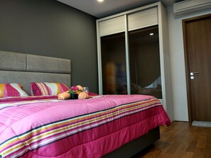 4 chambres, fer et planche à repasser, Wi-Fi gratuit, draps fournis