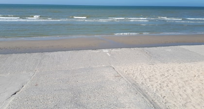 Atemberaubender Blick auf die Dünen und das Meer