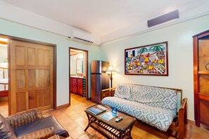 Interior - Oceanfront condo with pool, sea view, central AC & WiFi - steps to the beach (Placencia)