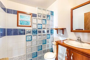Amenidades de baño gratuitas y toallas 