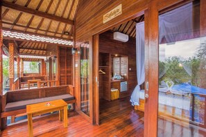 디럭스룸, 수영장 전망 | 1 개의 침실, 미니바, 암막 커튼, 무료 WiFi