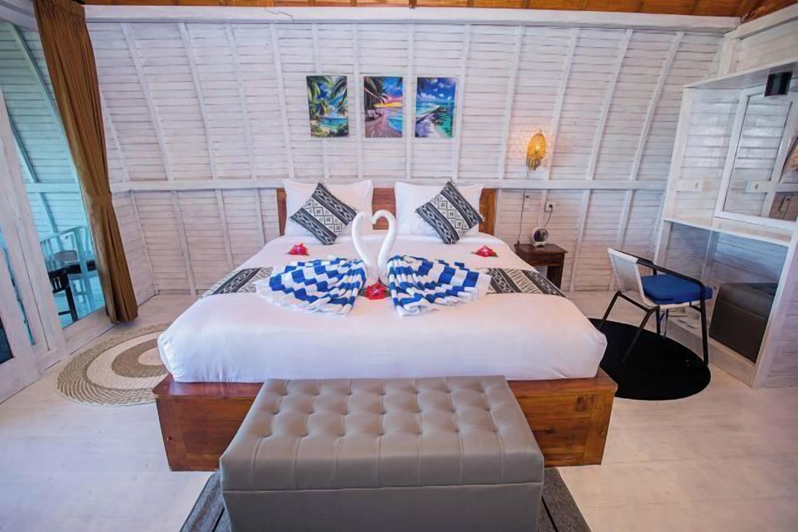 1 bedroom, minibar, blackout drapes, free WiFi