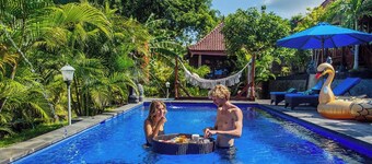 塔塔克布努特别墅努沙切宁安