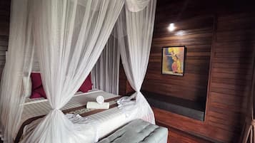 Deluxe Room, Pool View