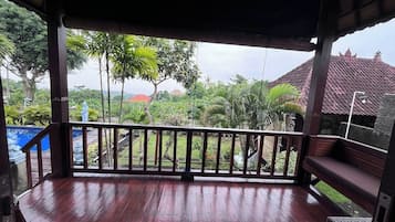 Kamar Deluks, pemandangan kolam renang | Pemandangan dari kamar