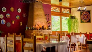 Free daily buffet breakfast - Pousada Recanto dos Alpes (Nova Friburgo)