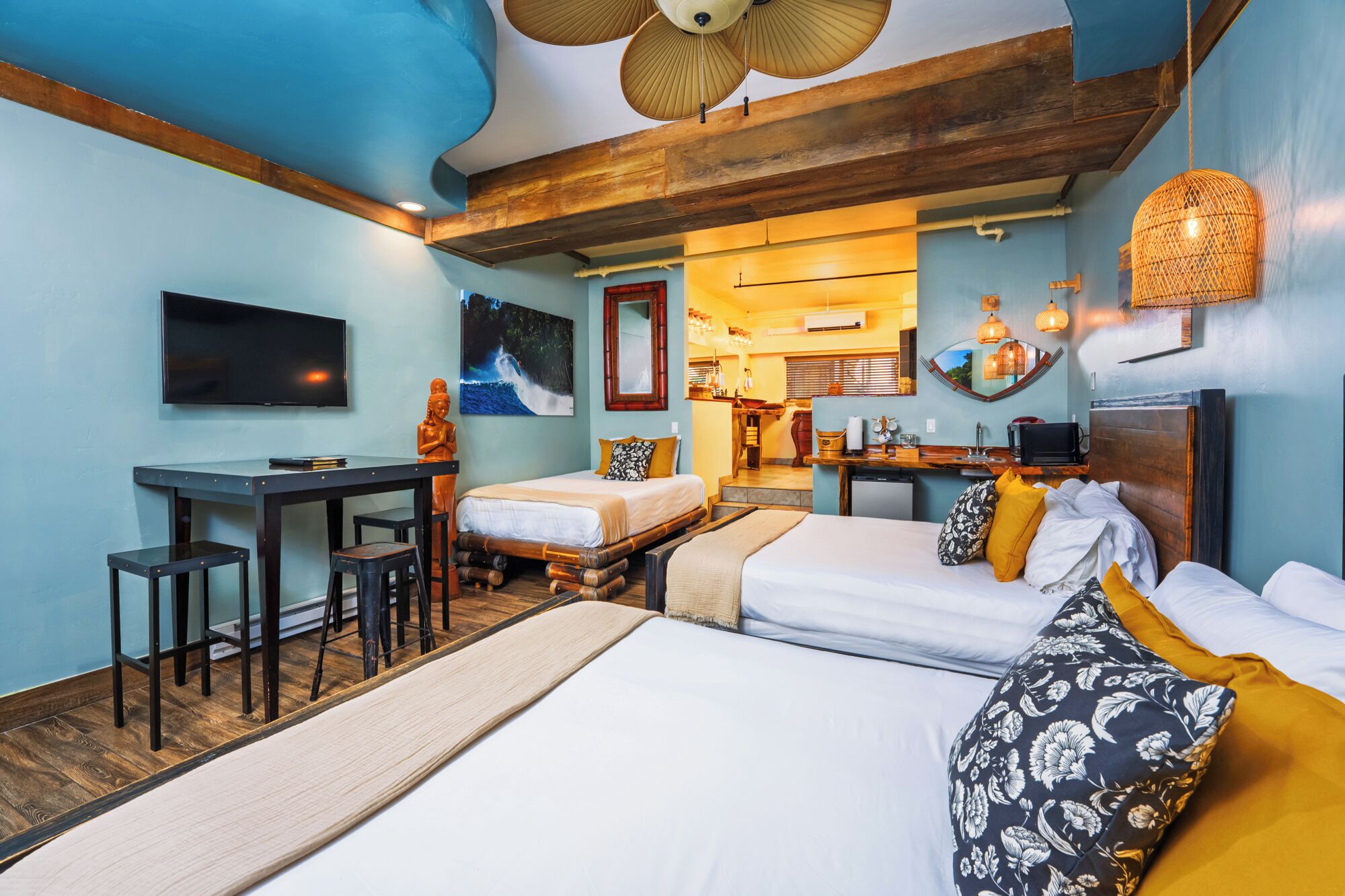 Deluxe Triple Room, Multiple Beds, Non Smoking