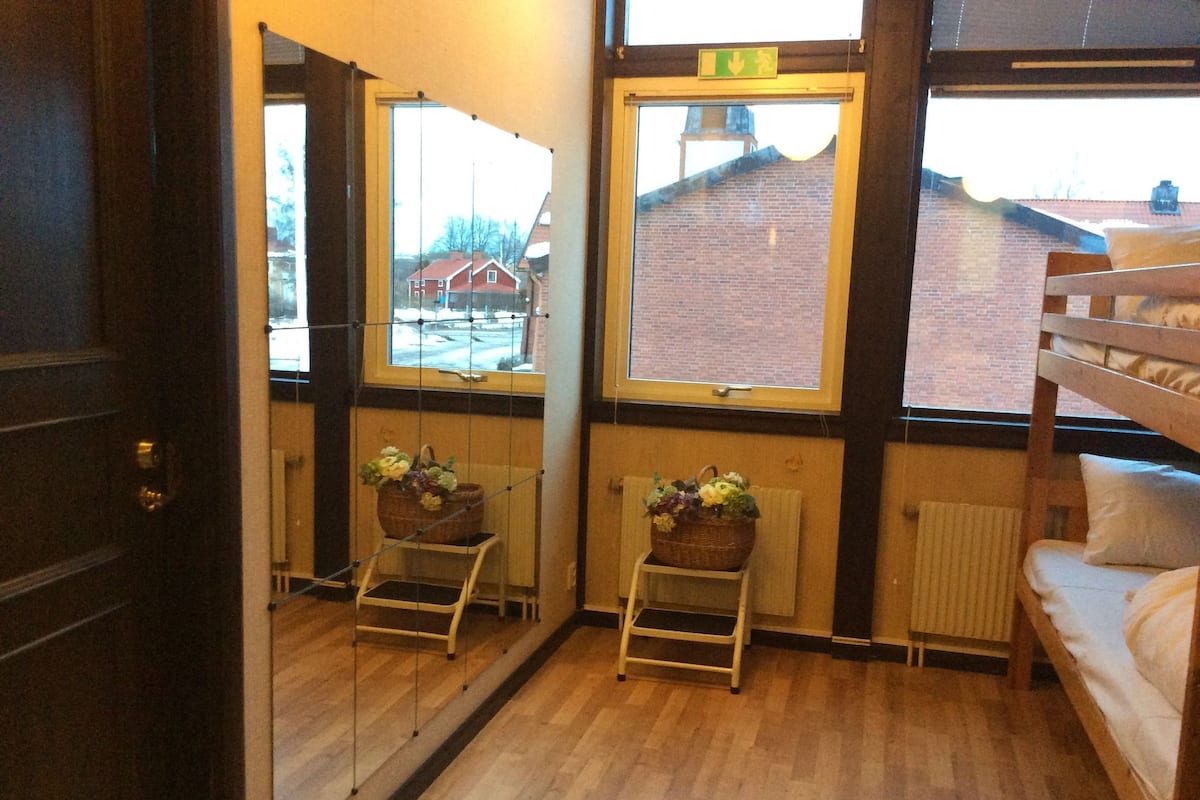 Family Room | Free WiFi, bed sheets