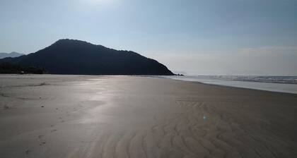 HOUSE COAST OF SUN-BERTIOGA 3 SUITES 3WC PISC. 2 LAVABO- 200 MTS BEACH / WIFI
