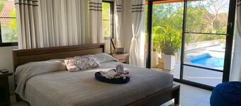 Modern luxury 4BR Sosua Villa, sea view, pool, jacuzzi, walk to beaches, town 