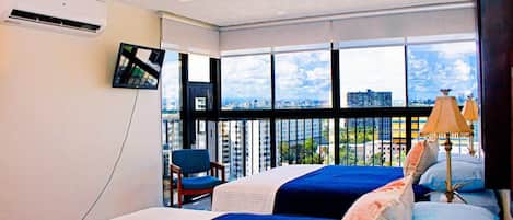 4 bedrooms, iron/ironing board, free WiFi, bed sheets