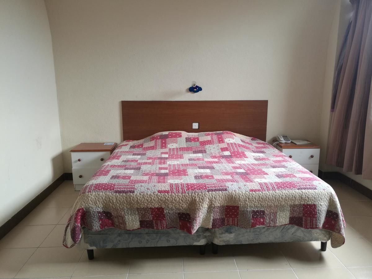 Phòng đơn Business, 1 giường cỡ king, không hút thuốc, quang cảnh thành phố | Két bảo mật tại phòng, bàn, màn/rèm cản sáng, phòng cách âm 