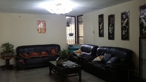 Lobby-Lounge