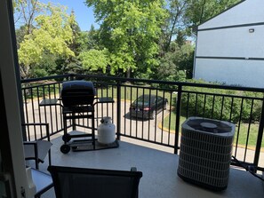 Property grounds - Relax to the Max + Stay & Play in the Lap of Luxury (Winnipeg)