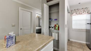 2 sovrum, strykjÀrn/strykbrÀda, resesÀng och wi-fi