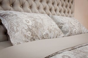 2 dormitorios, tabla de planchar con plancha, wifi y ropa de cama