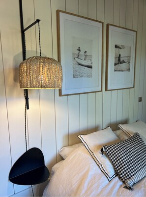 4 habitaciones, tabla de planchar con plancha, cuna de viaje y wifi