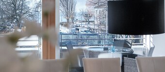 Exklusiva nya lägenheter med ett romantiskt läge i den lilla segelhamnen