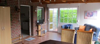 Cozy apartment in a quiet location - near the beach and port