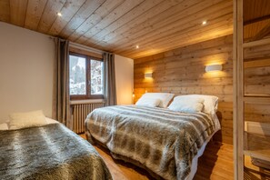 3 Schlafzimmer, Bügeleisen/Bügelbrett, Reisekinderbett, kostenloses WLAN