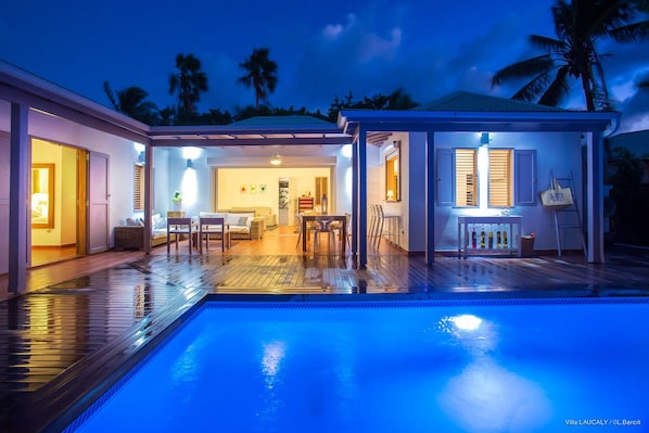 Alberca al aire libre 