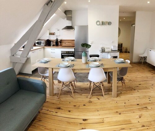 T4 Hyper Center • Calm • Wifi • 600m Shrine