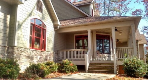Location!! Pis Nat F., DuPont, Brev. & Ash. 5 bedrooms, 3.5 baths, Sleeps 16!