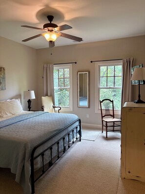 5 Schlafzimmer, Bügeleisen/Bügelbrett, kostenloses WLAN, Bettwäsche