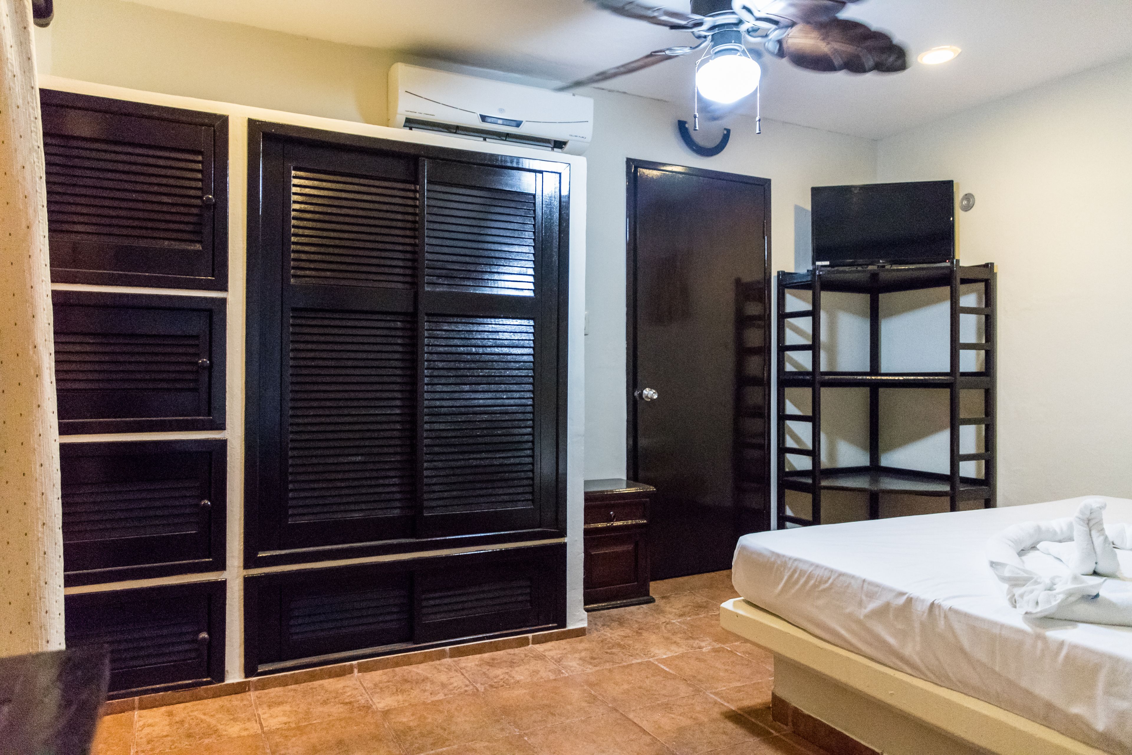 Photo - Moonshine Hotel