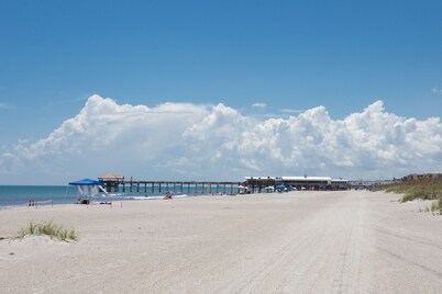 Stunning Beach Home with Heated Pool, 200+ 5 star Reviews, Easy Beach Access!