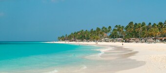 *** Best location and affordable. 5 minutes to Palm Beach ***