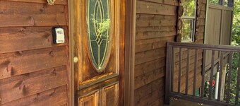 BEAR-A-BOUT $ 119。 00ベッドルーム3室、バスタブ3つのナイト！  