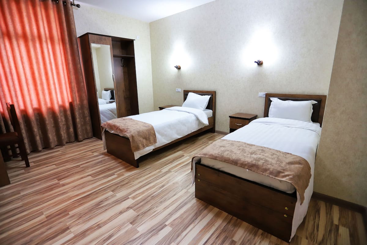 Standard Double or Twin Room | Desk, blackout drapes, soundproofing, free WiFi