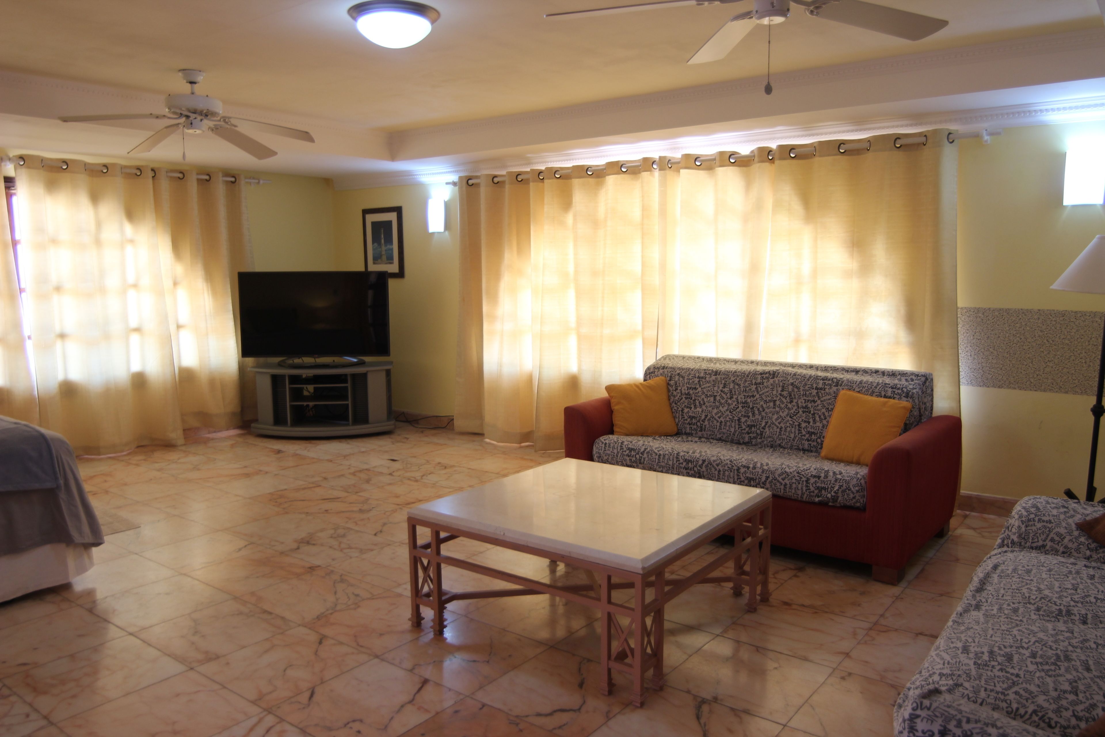 Comfort Apartment, 1 King Bed, Non Smoking | Blackout drapes, iron/ironing board, rollaway beds, free WiFi