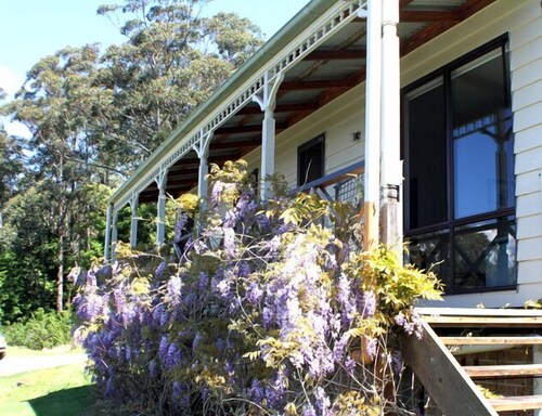 Space privacy comfort 
Visit Bundanon
The Stables @Tapitallee Lodges