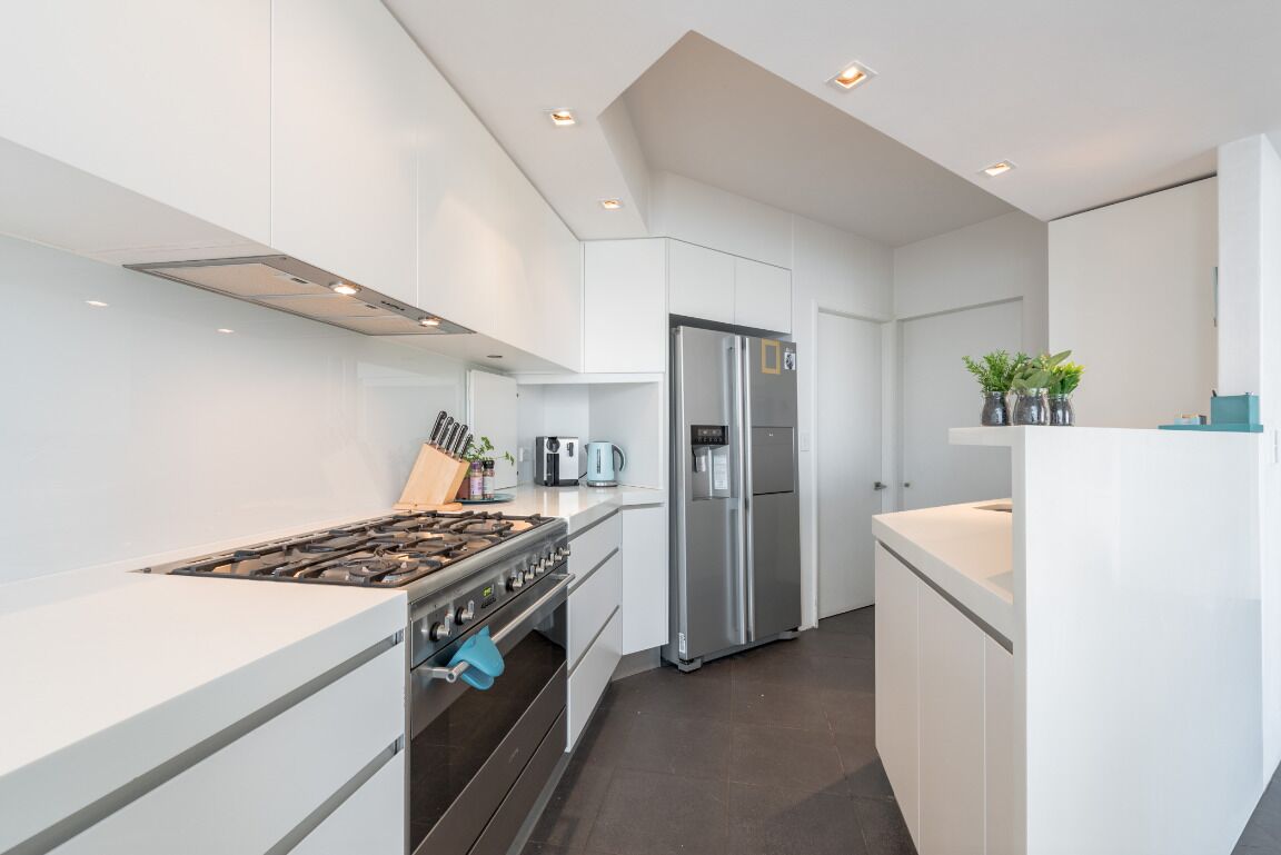 Pet friendly getaway on the edge of the world’s most stunning harbour! — image 15