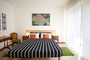 1 makuuhuone, työpöytä, silitysrauta/-lauta, ilmainen Wi-Fi