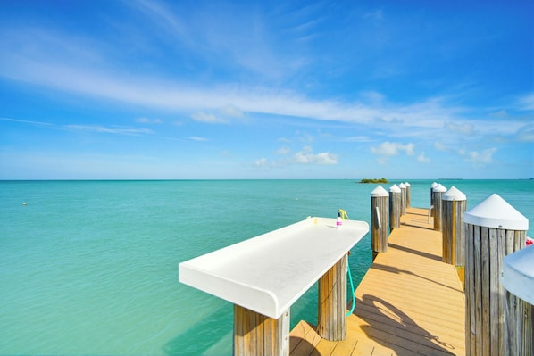Chaise longue, serviettes de plage