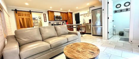 TV, Netflix, streaming services