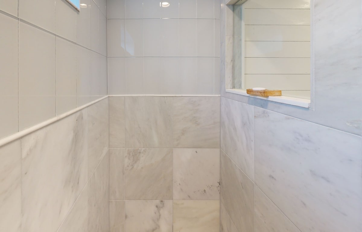 Photo 26 of 💲Romantic Renovated Secret Garden💲 Marble Floors & Bath – DT Just Half Mile - Beach Only 3